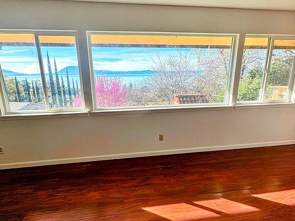 2nd image of 3201 Springe St #1