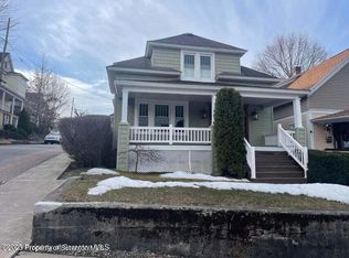 98 8th Ave, Carbondale, PA