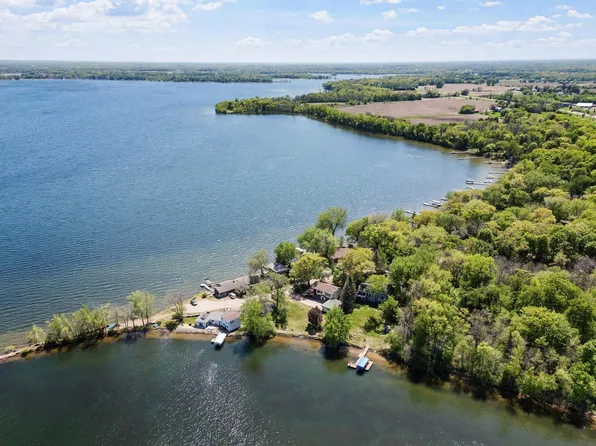9984 Bonnie Glen Pkwy, Chisago City, MN 55013