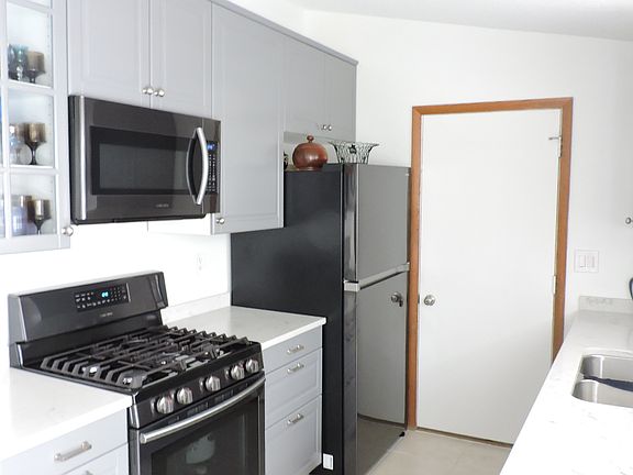 4th image of 10517 Cindy Jo Ave