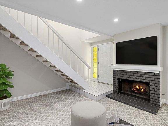 3rd image of 711 Santa Rosa Ct