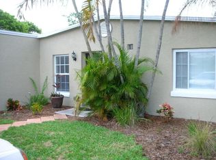 15806 3rd St E, Redington Beach, FL 33708