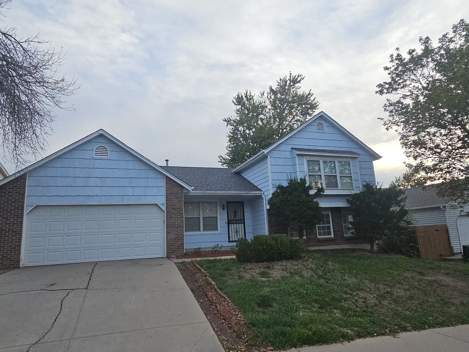 4 bed, 1861 sqft, $2,775 — Photo 1