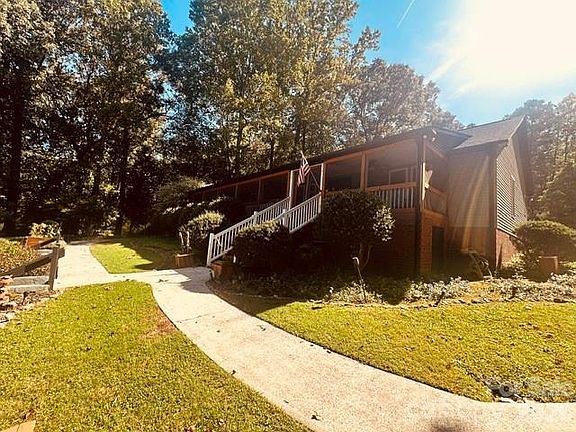 5th image of 3623 Chevlot Hills Rd #196