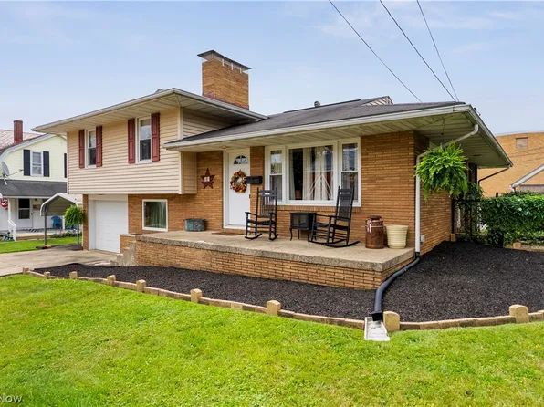 27 E Friend St, Columbiana, OH 44408