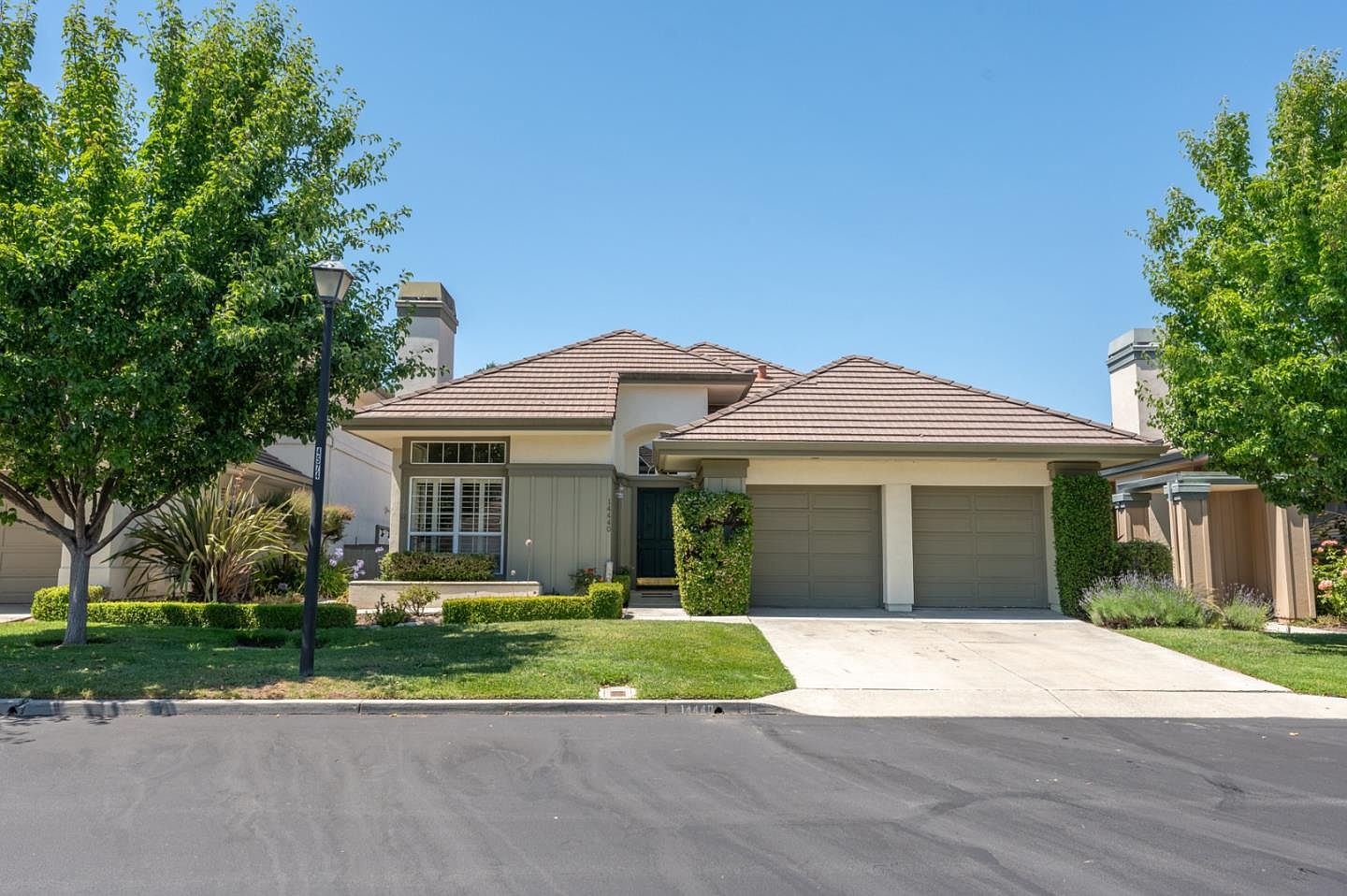 e10a3ced063a6d21d99c953fd39d4a