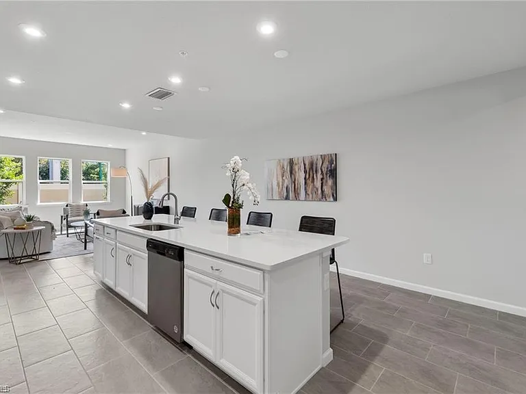 4676 Arboretum Cir #102 — Photo 3