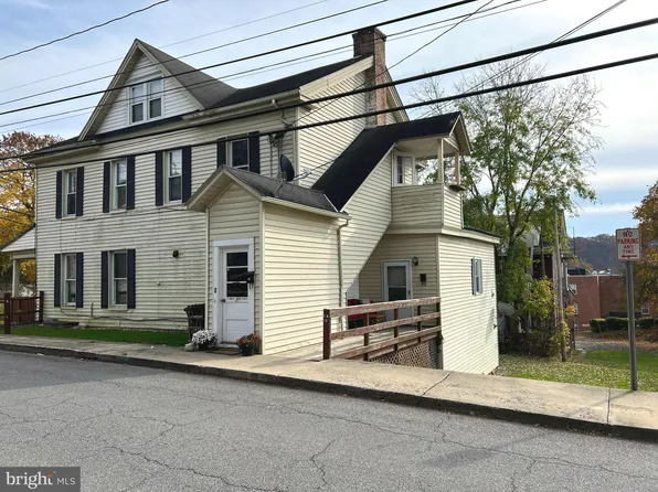 1 W High St, Hancock, MD 21750