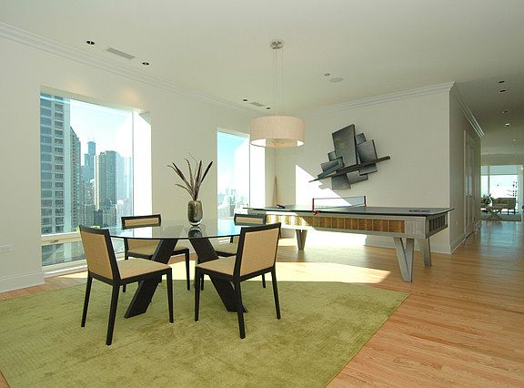 3rd image of 50 E Chestnut St APT 2801