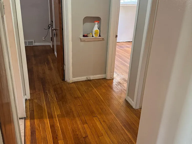 1141 Woodland Dr — Photo 4
