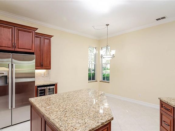 5th image of 6471 Birchwood Ct