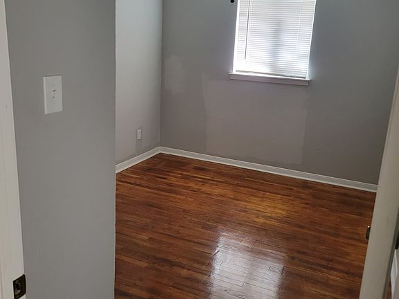 2nd image of 406 N 8th St APT 15