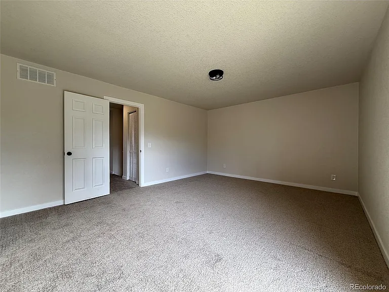 243 Vance St — Photo 20