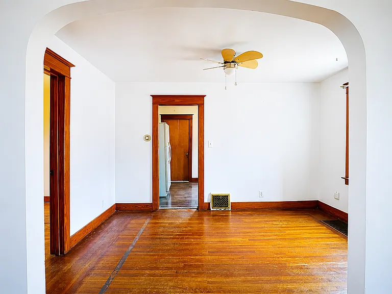 1543 Maine St — Photo 8