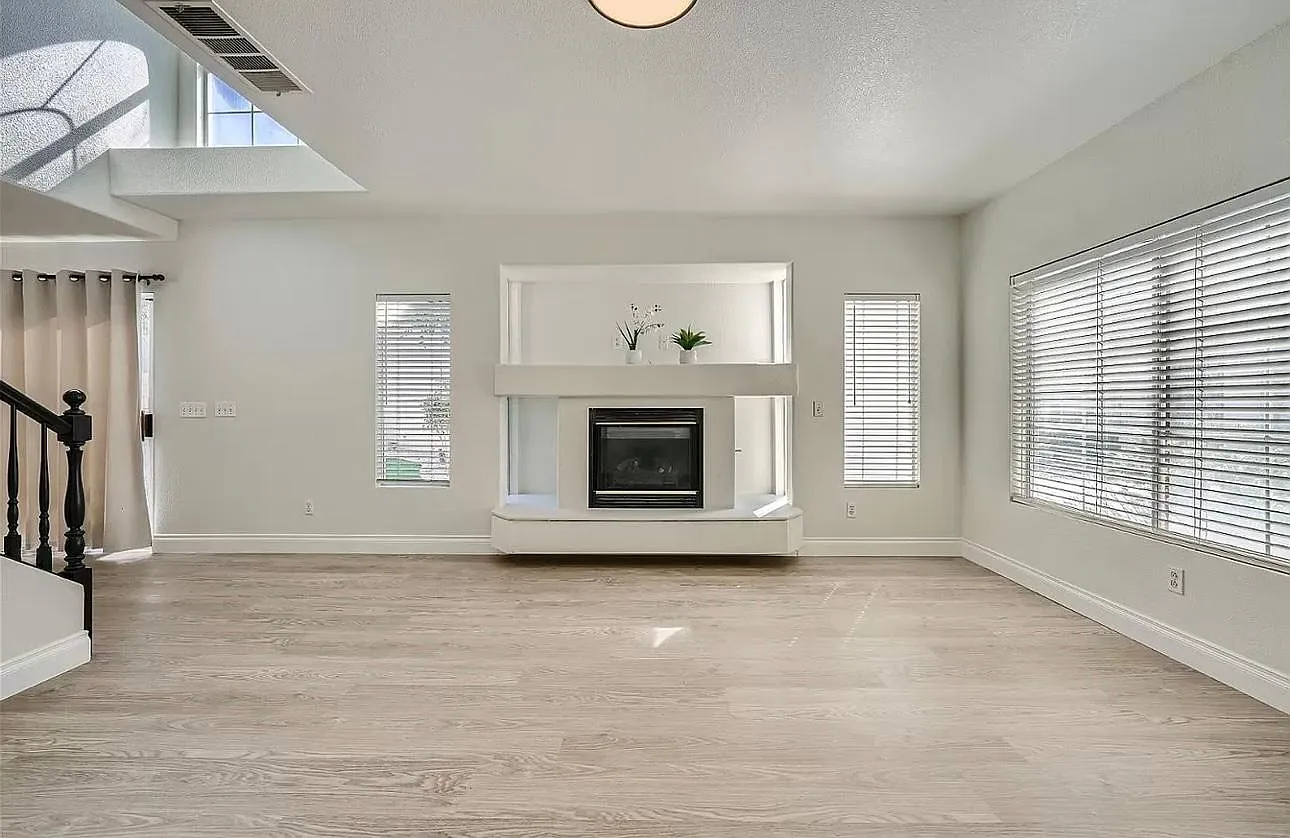 4 bed, 1621 sqft, $2,695 — Photo 4