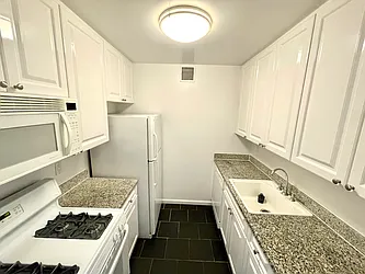 Rented by Addison Property Group