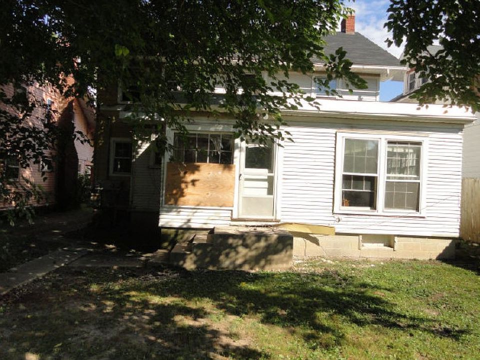 2nd image of 721 W Wildwood Ave