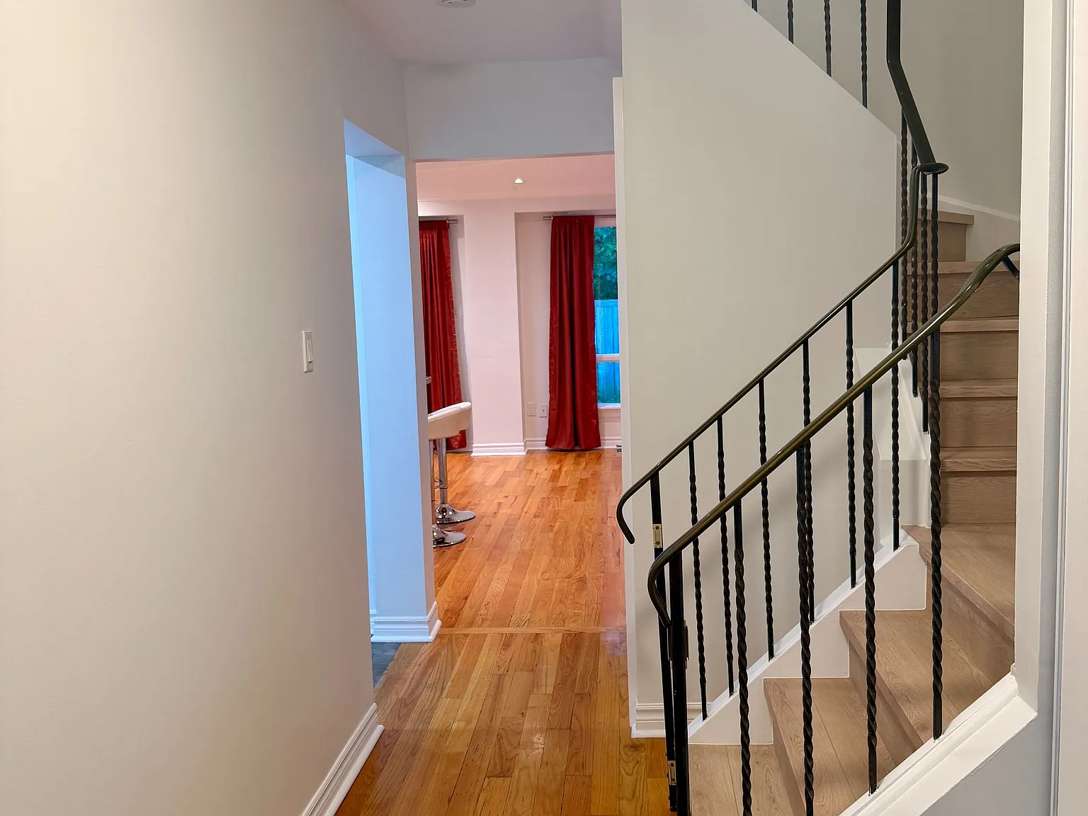3 bed, $3,600 — Photo 3