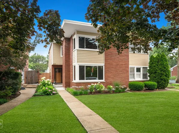 3019 Central St, Evanston, IL 60201