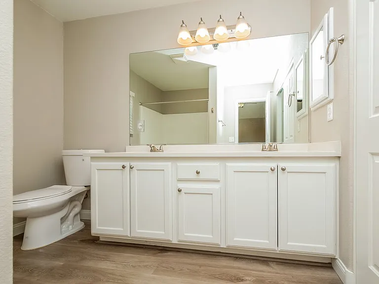 9503 Diamond Bridge Ave — Photo 10