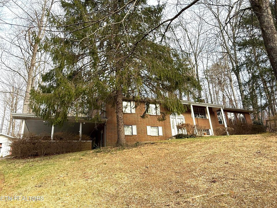 1st image of 157 Ivanhoe Rd