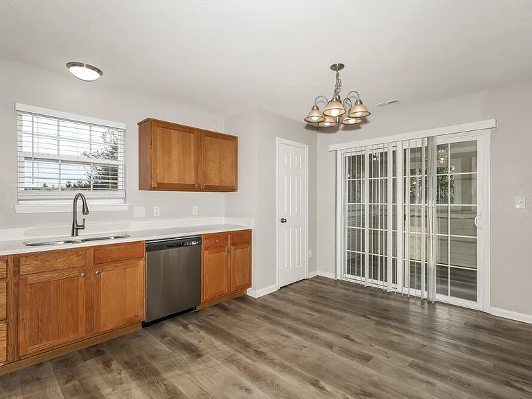 152 Heartwood Hl — Photo 7