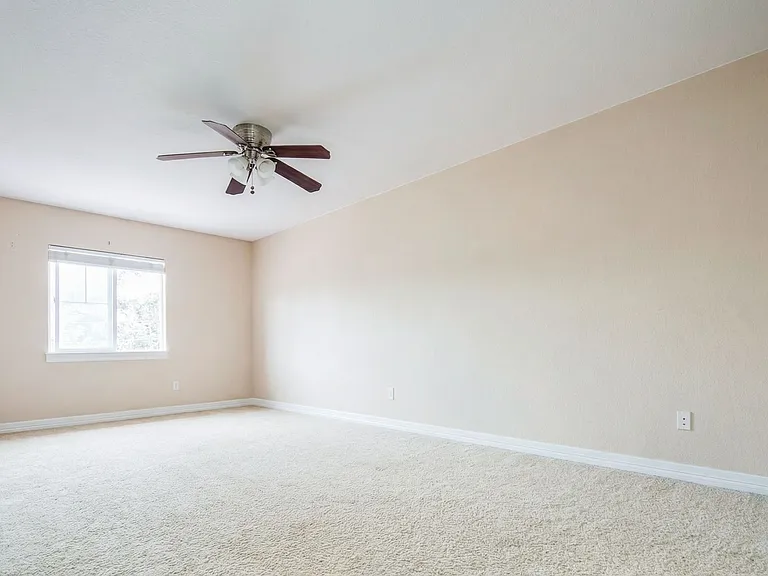 2245 S High St — Photo 15