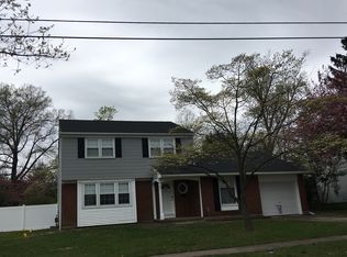 45 Sunnybrook Rd, Stratford, NJ 08084