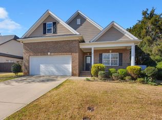 2 Ruby Lake Ln, Simpsonville, SC 29681