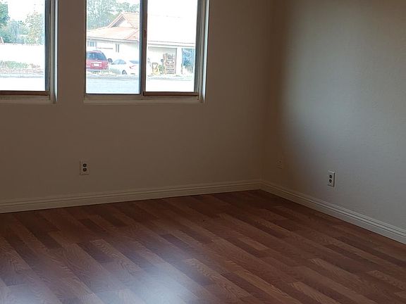 4th image of 30453 Delta Dr