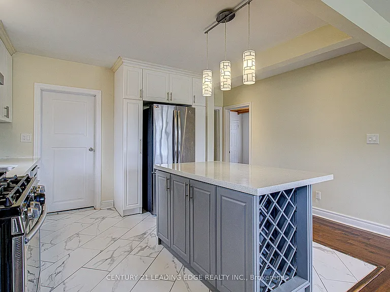124 Haileybury Dr — Photo 12