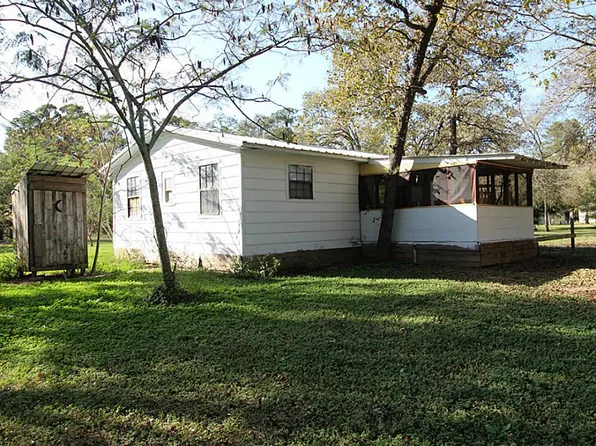25365 Brooks Rd, Waller, TX 77484