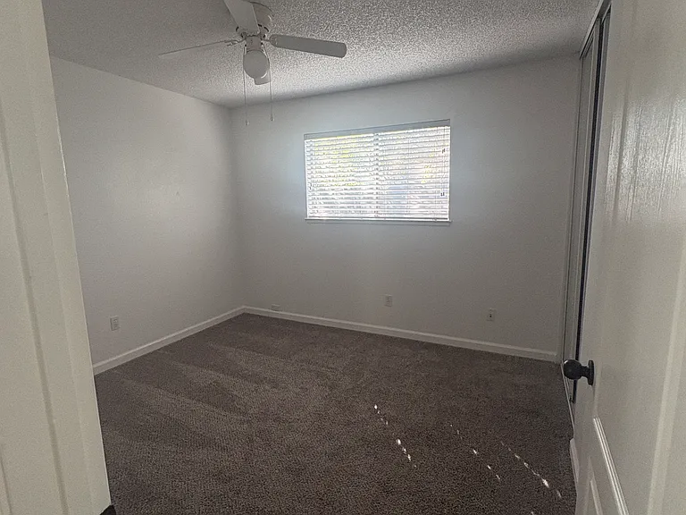 Casita Dr — Photo 4