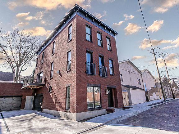 2nd image of 232 E Southgate St