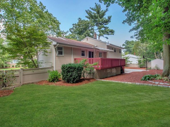 14 Ridge Rd, Cresskill, NJ 07626