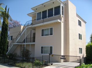 2953 State St, Santa Barbara, CA 93105