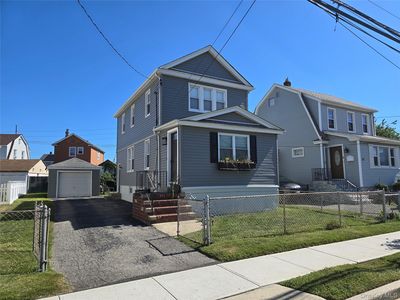 31 Drew Street, Valley Stream, NY, 11581