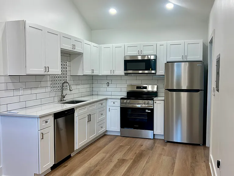 5501 S Newport Ave #B — Photo 7