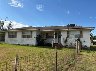 173 Morris Ln N, Huntsville, TX 77320