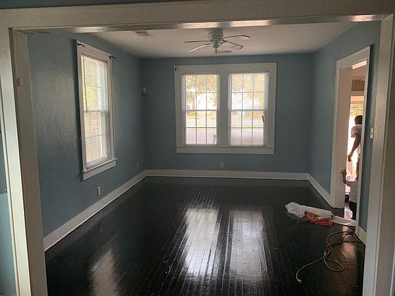 4th image of 2719 Constitution Ave