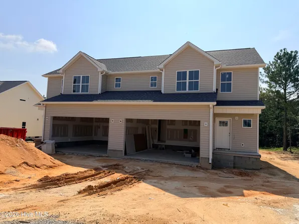 621, 623 Stadium Drive, Cameron, NC 28326