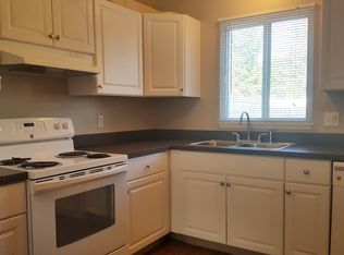 649 Millcreek Dr, North Kingstown, RI 02852