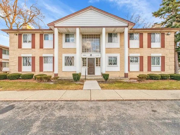 29265 Hayes Rd #2, Warren, MI 48088