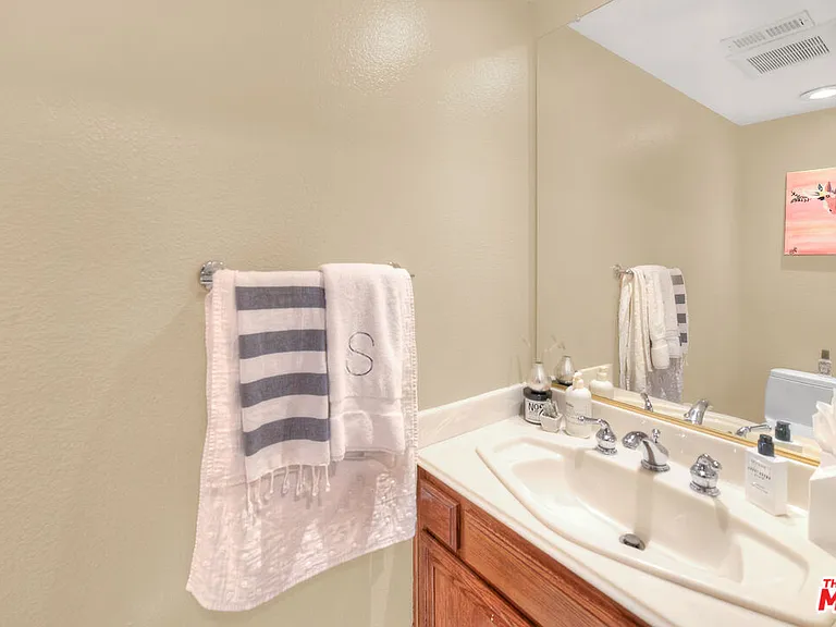 5624 Las Virgenes Rd #19 — Photo 13