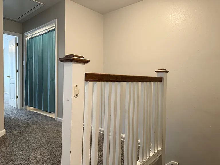 2309 Charing Cross Rd — Photo 14