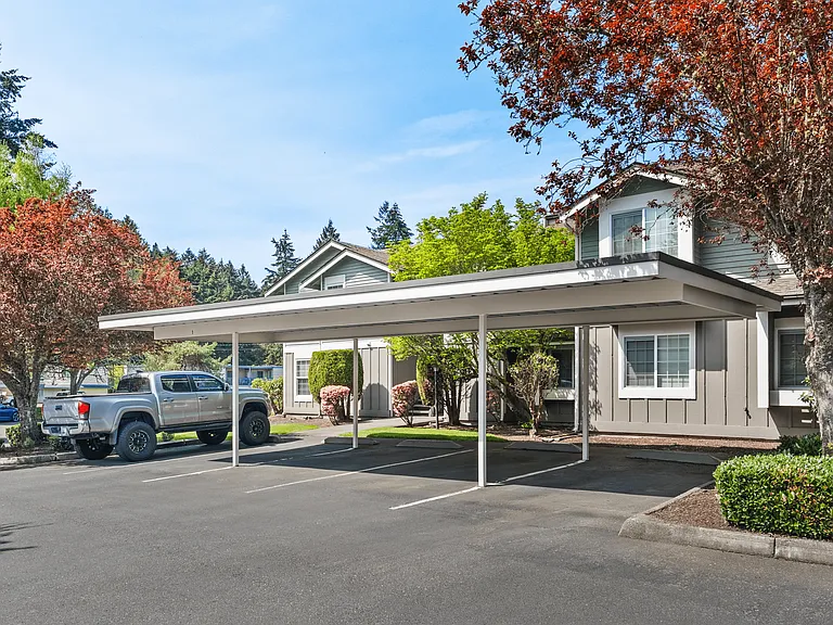 Covered Parking l Windemere Apartments l Steilacoom, WA