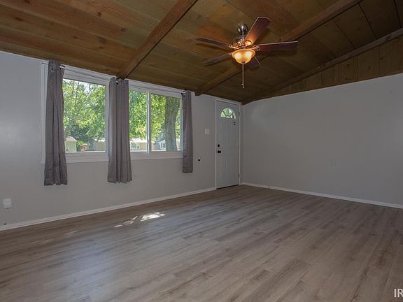 4th image of 2529 S Saint James Blvd