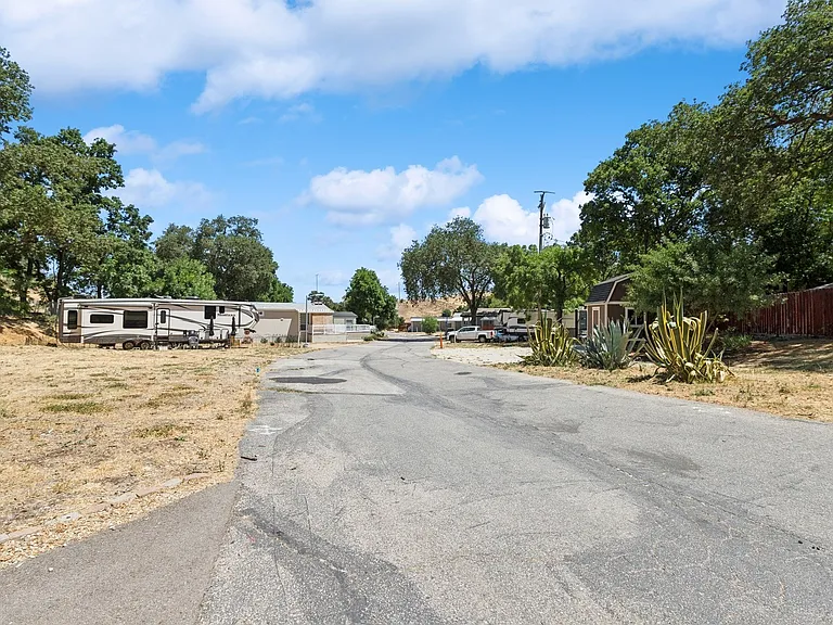 Resthaven Mobile Home Park — Photo 12