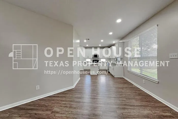20703 Emerald Spruce Ct — Photo 9