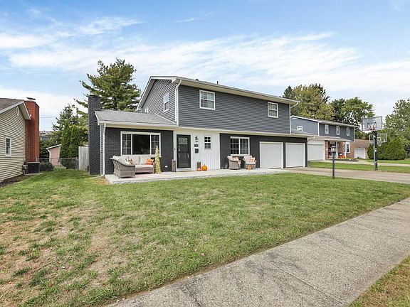 2nd image of 641 Canterbury Ct